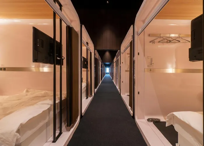 Torifito Hotel&Pod Niseko